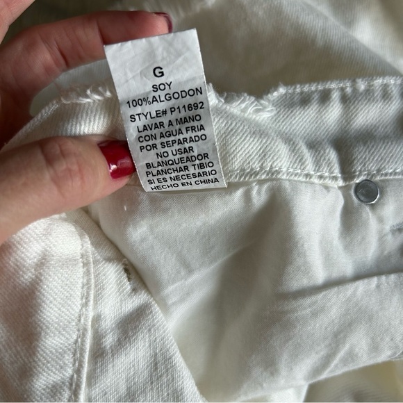 Blue B Distressed Cut off Grunge, Coastal Cowgirl 100% Cotton White Denim Shorts - Picture 6 of 10